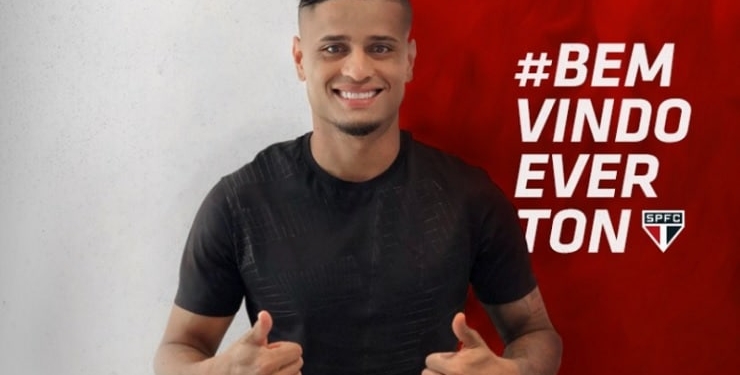 São Paulo anuncia a contratação de Everton