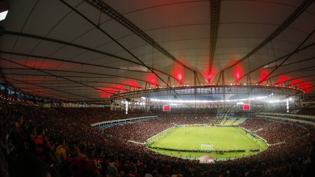 Flamengo estuda abrir treino para a torcida no Maracanã, na terça