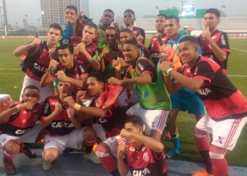 Flamengo atropela o Borussia Dortmund por 8x2 e garante vaga na final do Campeonato Internacional de Dubai sub-16