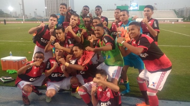 Flamengo atropela o Borussia Dortmund por 8x2 e garante vaga na final do Campeonato Internacional de Dubai sub-16