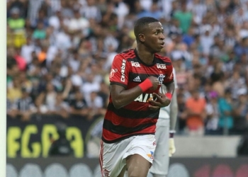 Flamengo não assumia a liderança do Brasileiro desde a primeira rodada de 2011