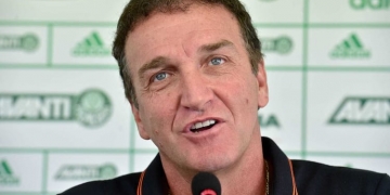 Empresário de Cuca confirma procura do Flamengo, mas técnico vai comentar a Copa