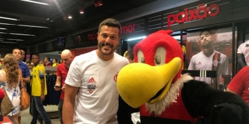 Fla vai enfrentar América-MG no Maracanã, em jogo do adeus de Julio Cesar