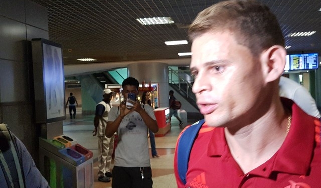 Flamengo é recebido com festa em Salvador, e Jonas se despede de Everton
