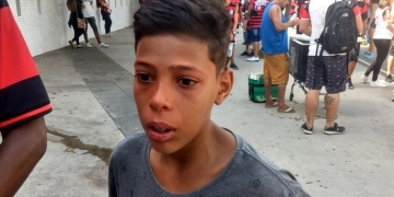 Após viralizar na internet, Marquinhos se emociona na chegada ao Maracanã