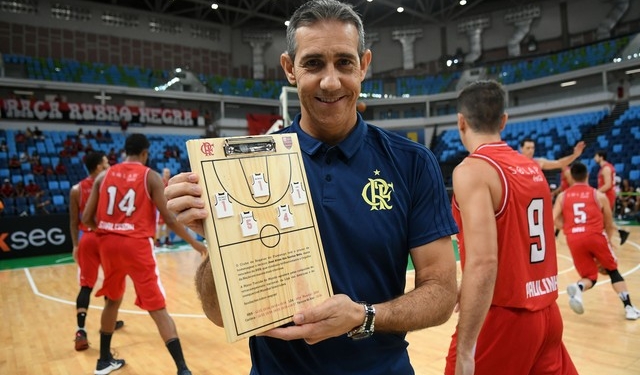 José Neto é categórico: "Terminar na primeira colocação faz jus ao que traçamos como equipe"