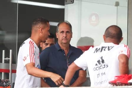 Noval discorda de vice do Flamengo sobre elenco