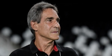 Carpegiani critica demissões no Flamengo e afirma: "Ficha não caiu"