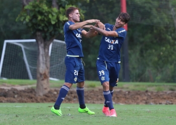 Cuéllar diz que Paquetá vai durar pouco tempo no Fla: ‘Muita qualidade’