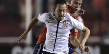 Rodriguinho afirma que não recebeu proposta do Flamengo e se diz feliz no Corinthians