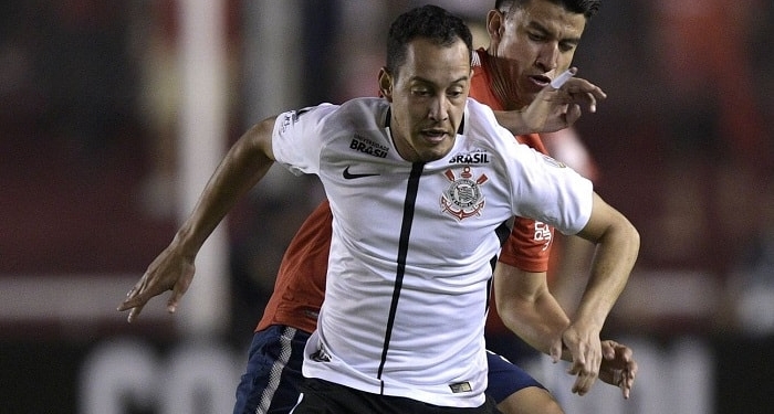 Rodriguinho afirma que não recebeu proposta do Flamengo e se diz feliz no Corinthians