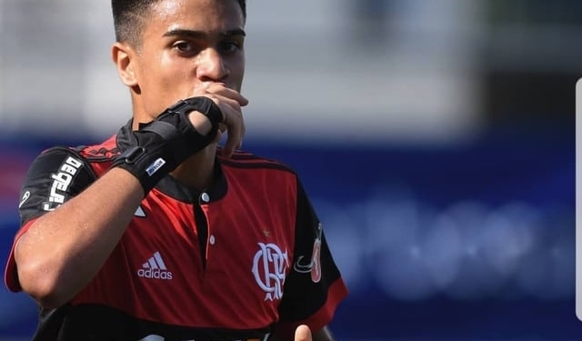 Fla sub-16: garotos do Ninho encaram o Borussia, em Dubai, de olho na final