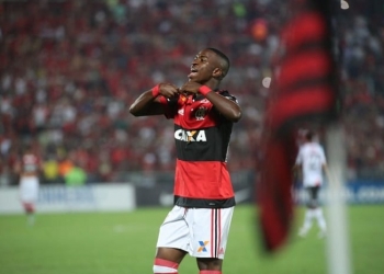 Flamengo anuncia lucro recorde em 2017 e revela estratégia para seguir baixando dívida