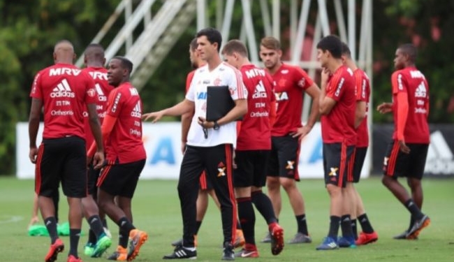 Defesa reserva, ausência de Diego... Os obstáculos do Fla diante do River