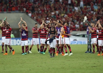 Comentaristas veem bom jogo do Fla, mas ressaltam: "Sofreu demais"