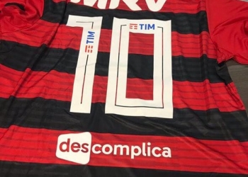 "Descomplica" é a nova patrocinadora do Flamengo
