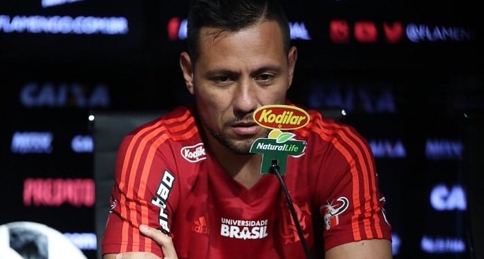 Diego Alves fala em "excelente momento", mas contém euforia: "Pés no chão"