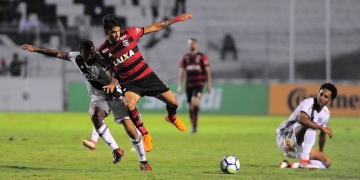 Flamengo evolui aos poucos, volta a ditar ritmo e dá sinais de confiança