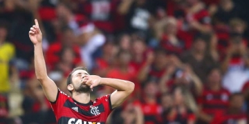 PVC aponta motivo de evolução de Éverton Ribeiro no Fla: "O problema dele é esse"