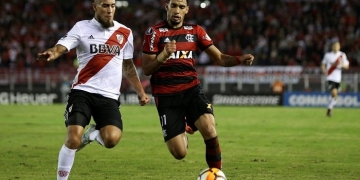 Paquetá leva amarelo, é suspenso e não joga ida das oitavas da Libertadores pelo Flamengo