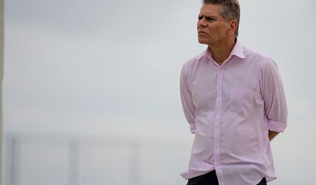 Há 2 meses com Barbieri, Fla acelera busca por coordenador; Autuori ganha força