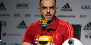 Rhodolfo projeta jogo contra o River e comenta disputa por posição no Fla