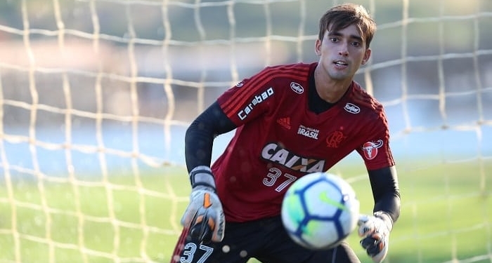 Renovação do goleiro César com o Flamengo está 'bem encaminhada'