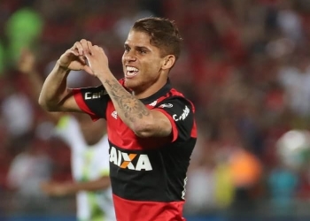 Cuéllar e Flamengo se aproximam de acordo para renovar contrato até 2022