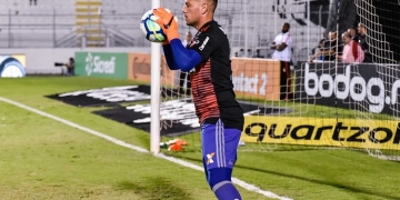 Fla chega ao quarto jogo sem sofrer gols, e Diego Alves vibra: "Mostra a evolução"