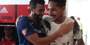 Sem Guerrero, Fla volta atenções para o mercado; peruano mais distante da Gávea
