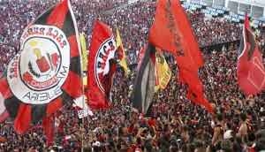 Gepe autoriza organizadas do Fla a levarem faixas para jogo contra o Emelec