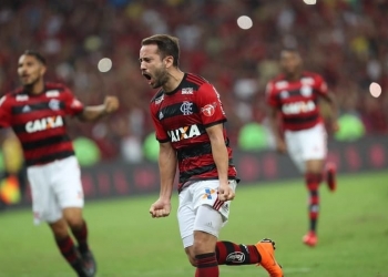 Éverton Ribeiro comemora volta de Guerrero e valoriza vitória do Flamengo