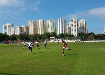 Flamengo vence o Vasco por 6 a 3 em torneio sub-16 sem cinco titulares