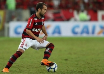 Everton Ribeiro diz que empate foi “muito ruim para o Fla” e critica o árbitro: “Quis aparecer”