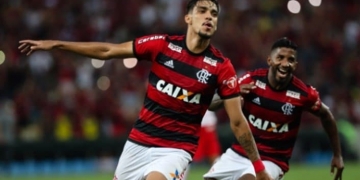 Com recorde de público no Brasileirão, Fla vence o Inter, e se isola na ponta da competição