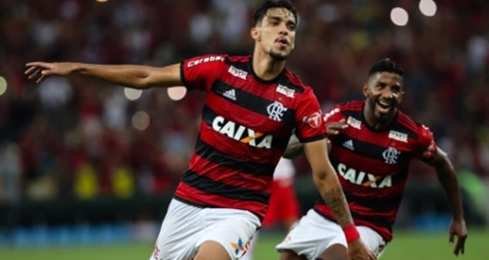 Com recorde de público no Brasileirão, Fla vence o Inter, e se isola na ponta da competição