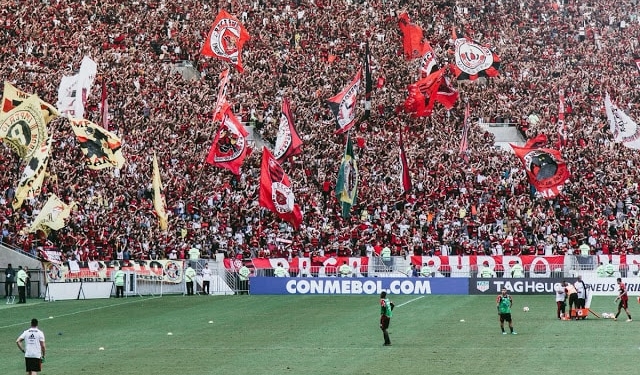 Fla encaminha acordo para jogar no Maracanã; prazo discutido é de 4 anos