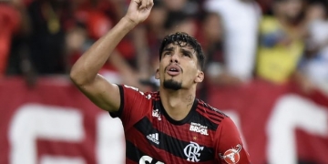 Na montanha-russa do futebol, Paquetá e Evander vivem Flamengo x Vasco diferente