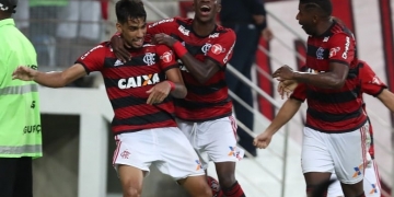Rodrigo Dourado reclama de desrespeito dos garotos do Fla