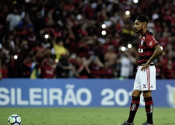 FIFPro questiona punição a Guerrero e convoca reunião com a Fifa