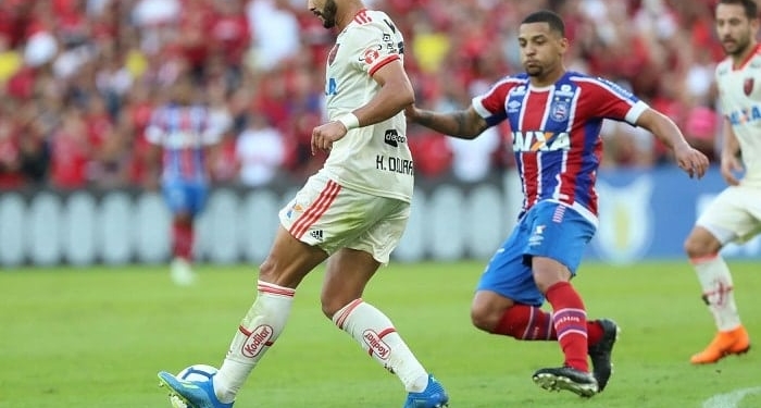 Com média de um gol a cada três partidas, Dourado é defendido por Barbieri