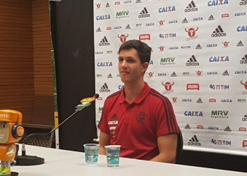 Barbieri elogia postura do Flamengo após vitória sobre o Bahia