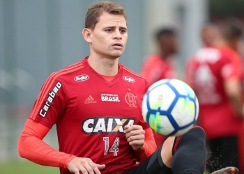 Jonas muda o perfil e se destaca por mais roubadas e menos faltas