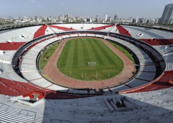 Monumental mantém raízes e recebe o Fla na véspera de seus 80 anos