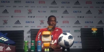 Ingresso caro e burocracia fazem torcida do Fla não 'comprar ideia' de voltar à Libertadores