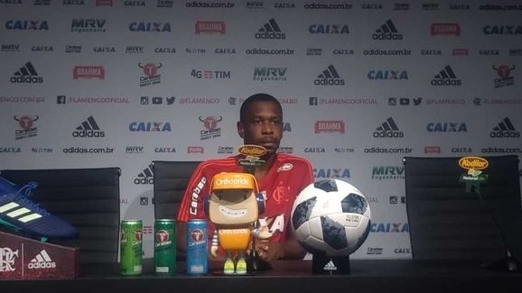 Ingresso caro e burocracia fazem torcida do Fla não 'comprar ideia' de voltar à Libertadores