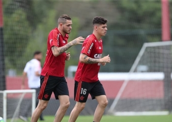 Flamengo pode emprestar Ronaldo para equipe da Série A