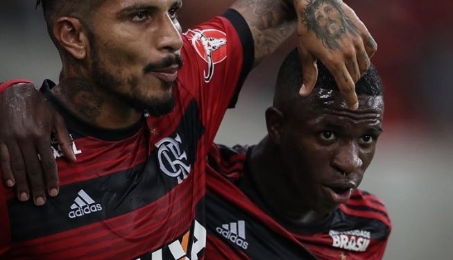 Jornal peruano destaca recado de Vinícius Jr para Guerrero: "De craque para craque"