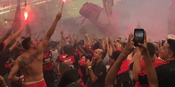 Torcida do Flamengo esgota ingressos para duelo contra o Inter