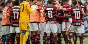 Três jogos, seis voos e mais de 15 mil km: Fla passa (quase) ileso à maratona fora
